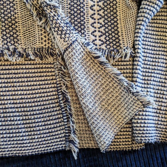 Chico’s cardigan wrap (no buttons) navy/cream Sz 1 (S) - Picture 3 of 9